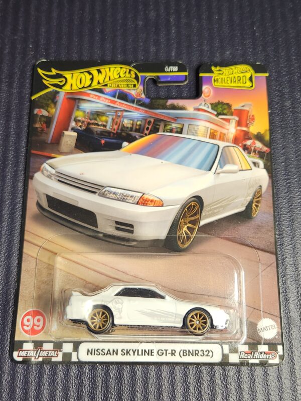 Hotwheels Bolevard Nissan Skyline Gt-R Bnr32 Godzilla White