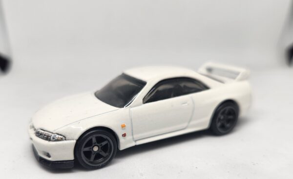 Hotwheels Premium Nissan Skyline GTR R33 from Nissan Garage (Loose)