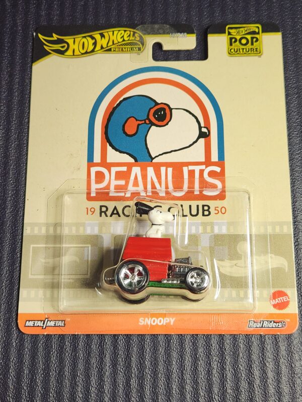 Hotwheels Premium Retro Entertainment Snoopy