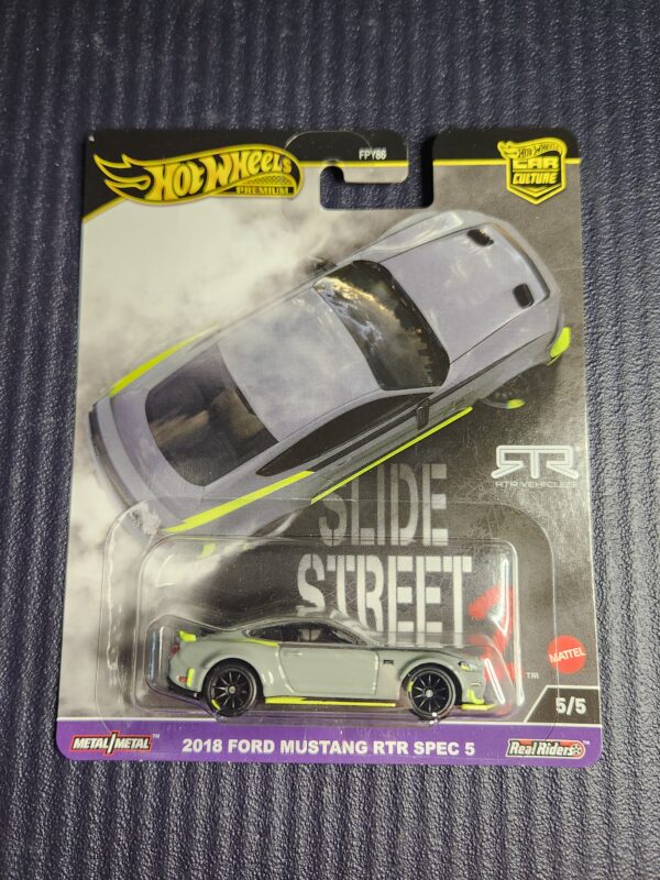 Hotwheels Premium Slide Street 2 2018 Ford Mustang Rtr Spec 5