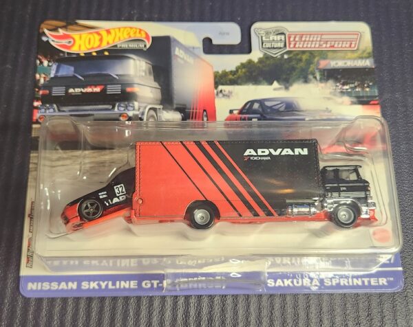 Hotwheels Team Transport Advan Nissan Skyline GT-R BNR32 and Sakura Sprinter