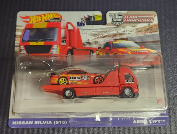 Hotwheels Team Transport Nissan Silvia (S15) and Aero Lift HKS