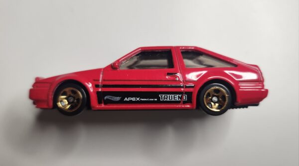 Hot Wheels Toyota AE86 Trueno Red Unrivet - Image 2