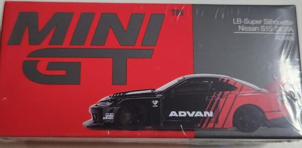 Mini GT LB-Super Silhouette Nissan S15 Silvia Advan